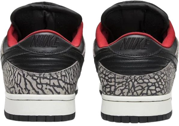 Dunk Low Pro SB x Supreme ‘Black Cement’ – 3