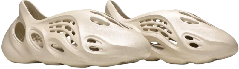 yeezy FoAIR MAX Runner ‘Sand’ 4